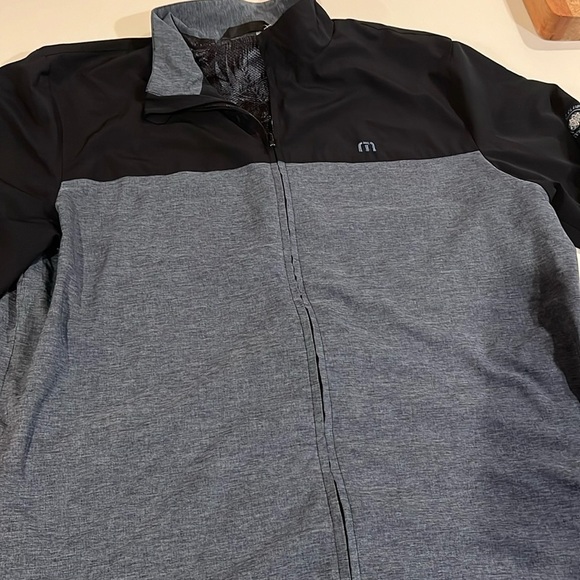 Travis  Matthew Jacket - Picture 1 of 7